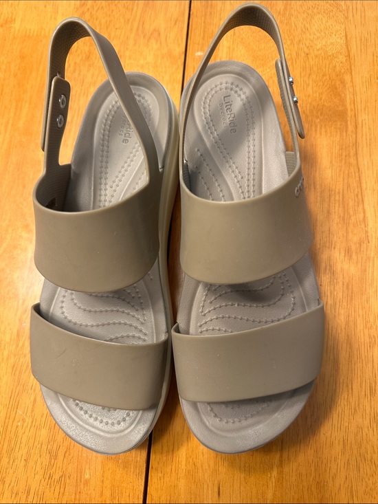 CROCS Shoes - Croc Brooklyn Wedge Sandal